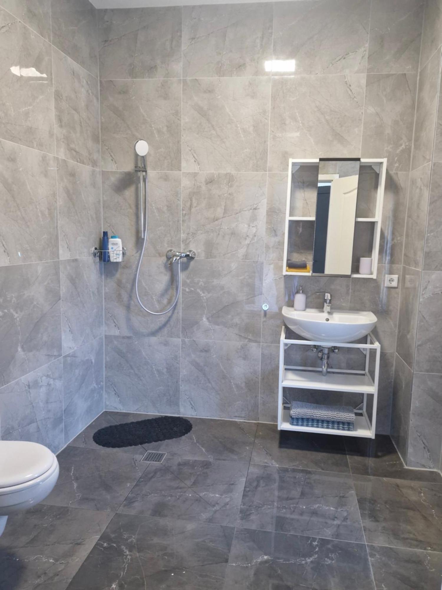 Cologne-bonn Airport Apartment