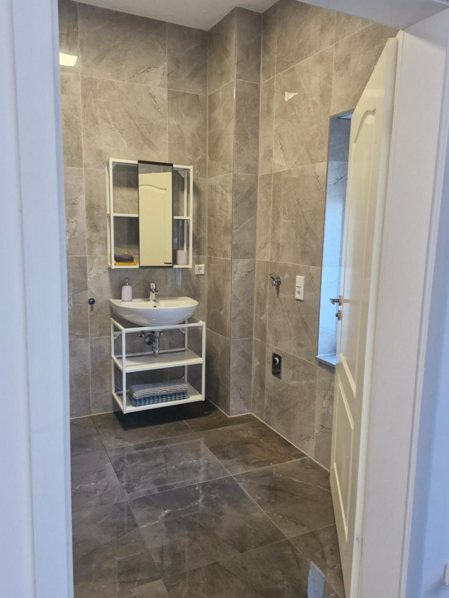 Apartment Cologne-bonn Airport *